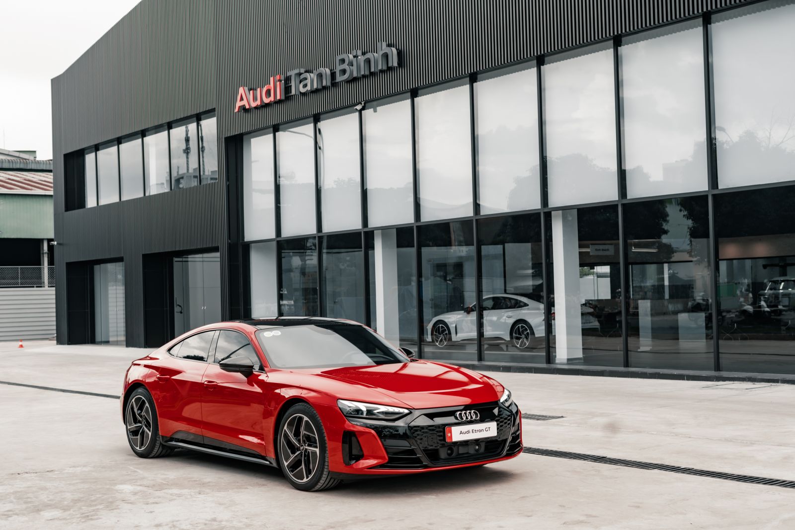 Audi e-tron GT 2023 tại Showroom Audi Tân Bình